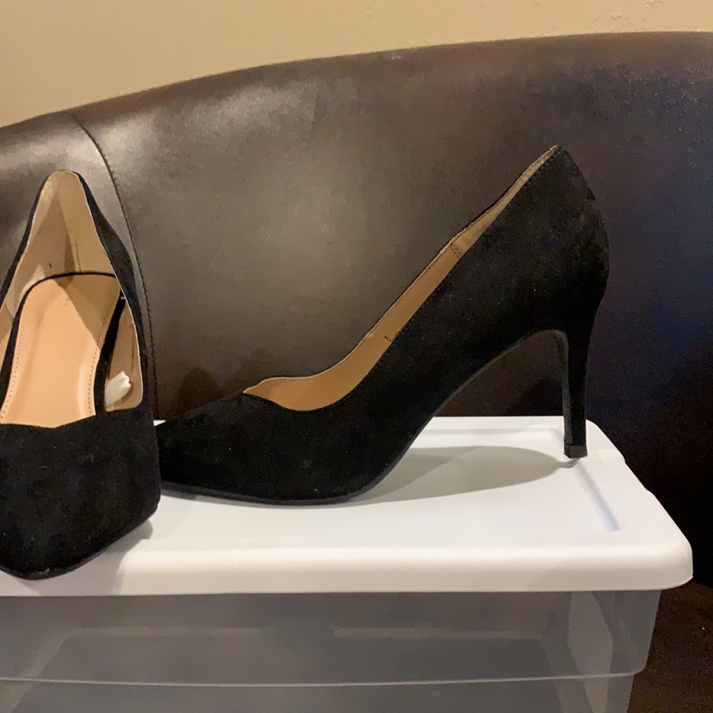 Velvet Pump - Picture 5 of 5